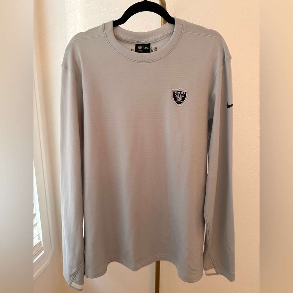 Nike NFL Las Vegas Raiders Dri-Fit On Field Long Sleeve Shirt Gray Men’s M - Picture 6 of 6